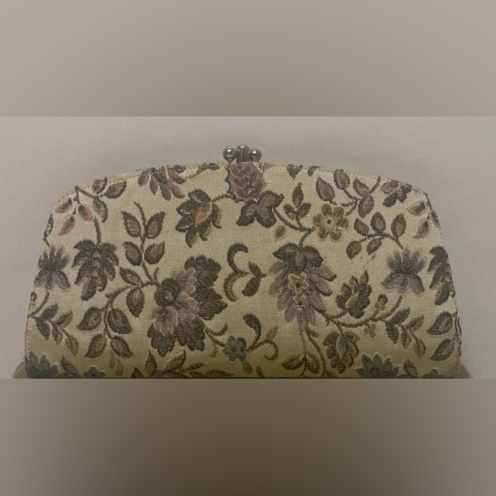 Beautiful Vintage Clutch Purse